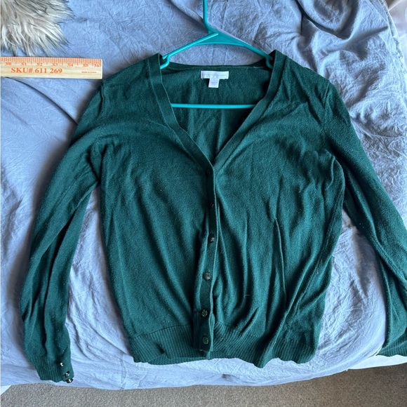 New York & Company Sweaters - New York & Company Medium Sweater Green V-Neck Button Up Fancy Buttons